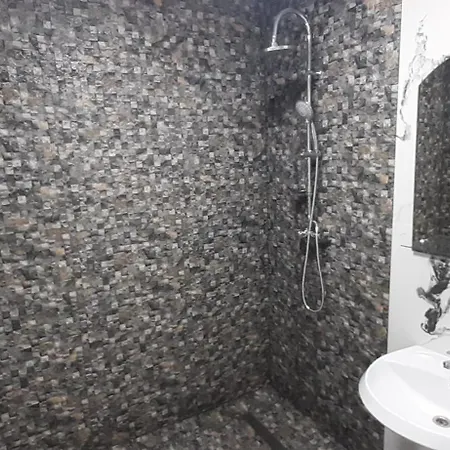 بيت ضيافة مبيت وإفطار ديو كافي بوخارست