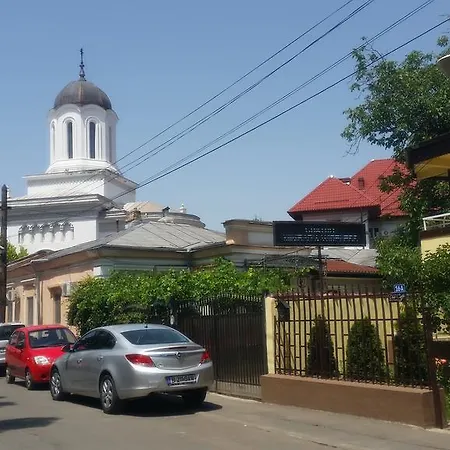 بيت ضيافة مبيت وإفطار ديو كافي بوخارست