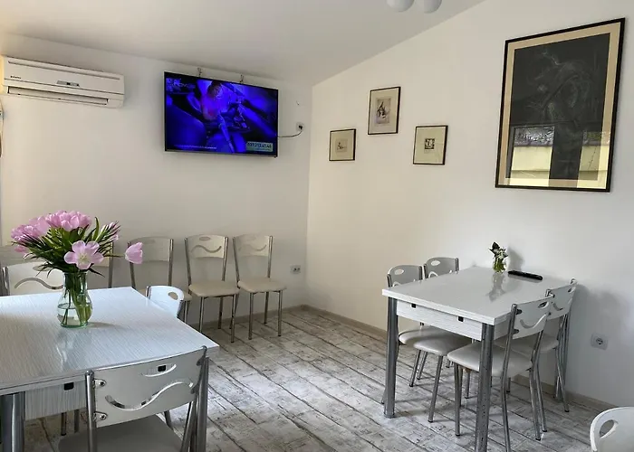 Duo Caffe 2* Бухарест